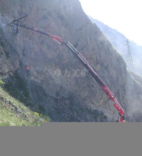 配裝于混凝土噴射機(jī) (意大利)
